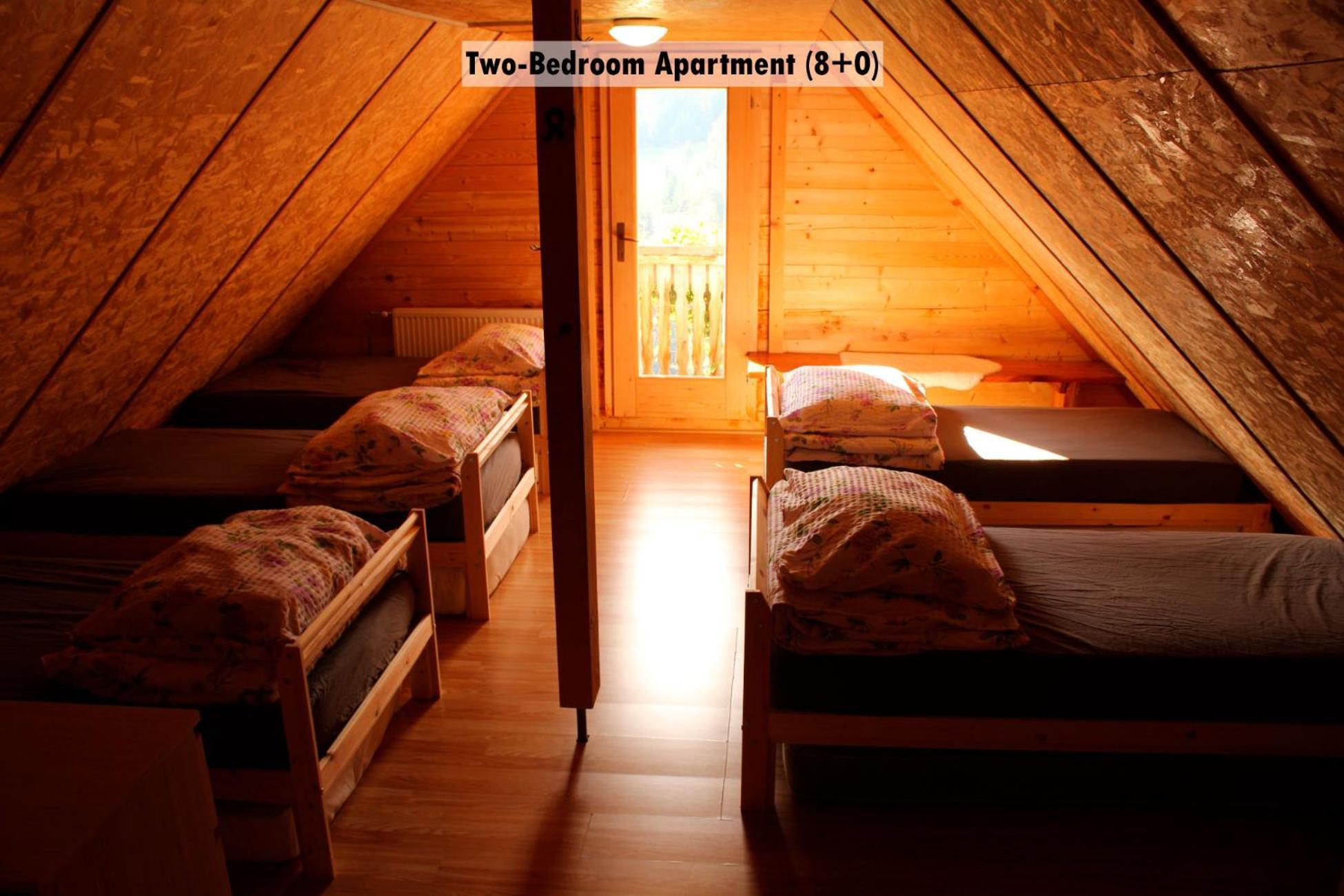 Apartments Farm House Uric Jesenice Dış mekan fotoğraf