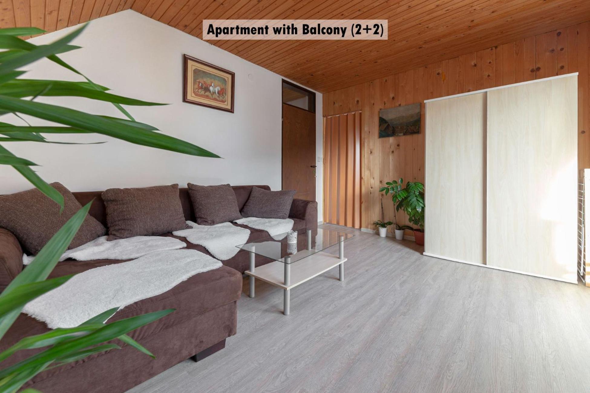 Apartments Farm House Uric Jesenice Dış mekan fotoğraf