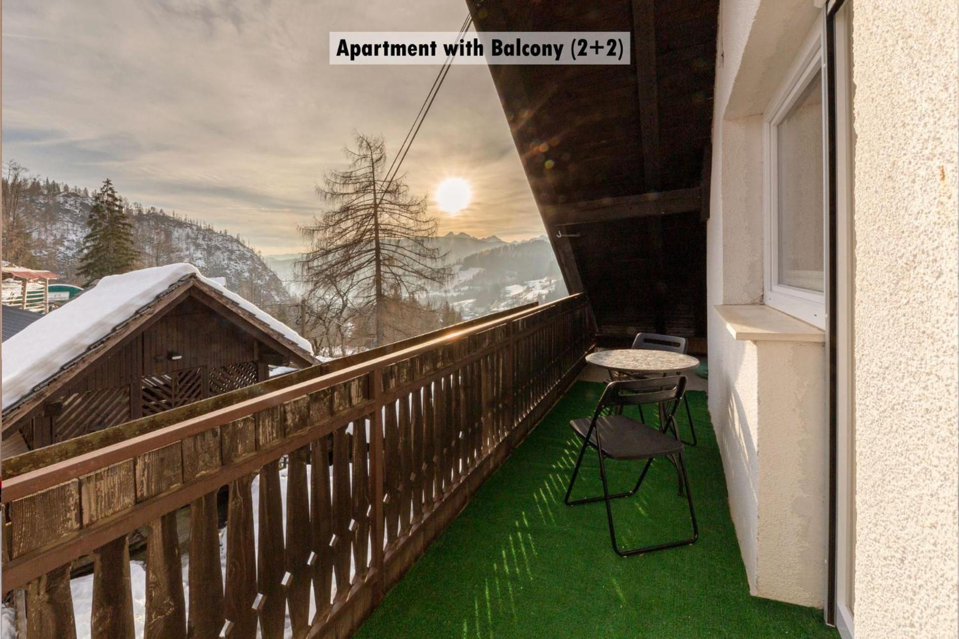 Apartments Farm House Uric Jesenice Dış mekan fotoğraf